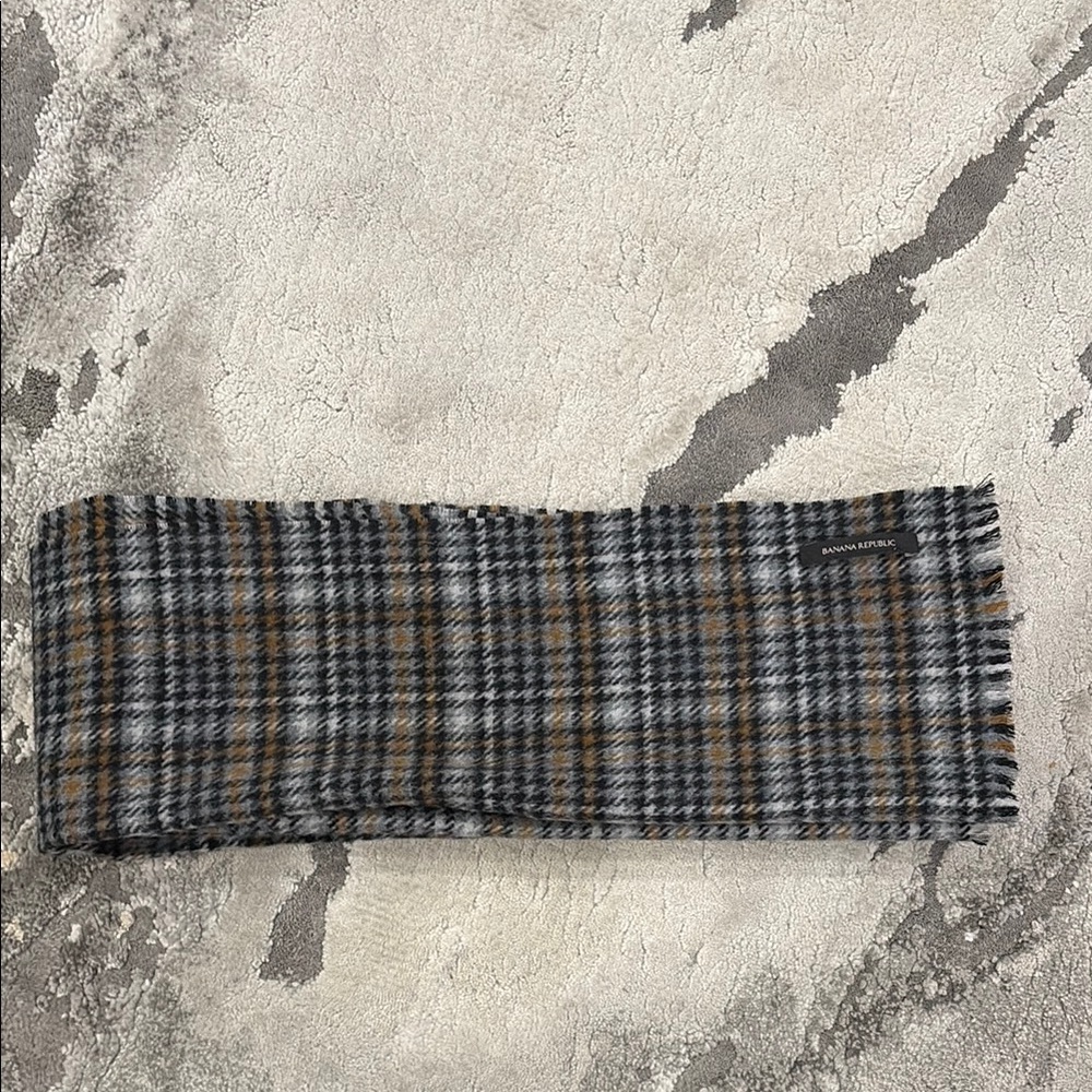 Banana Republic Gray and Brown Plaid Scarf